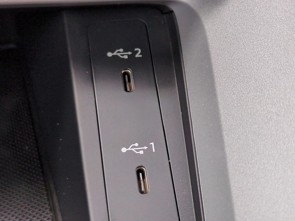 Thumbnail: 2025 Audi Q3 - 22