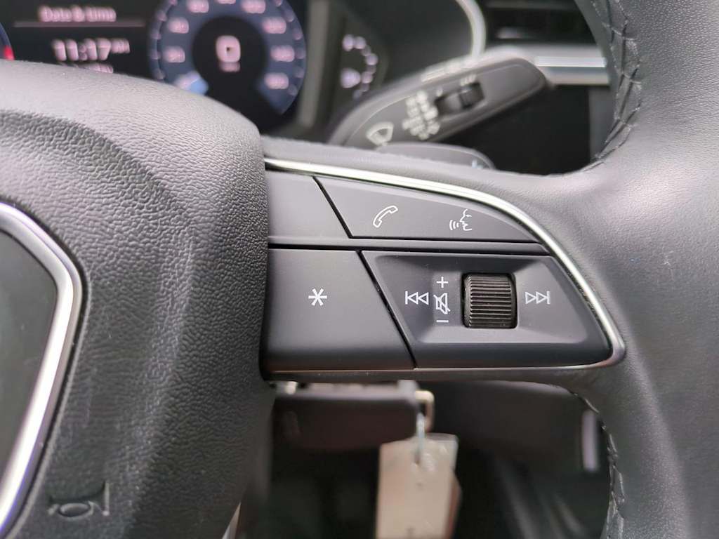 Thumbnail: 2025 Audi Q3 - 26