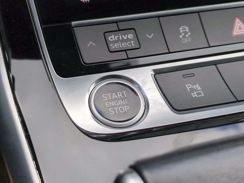 Thumbnail: 2021 Audi Q7 - 29