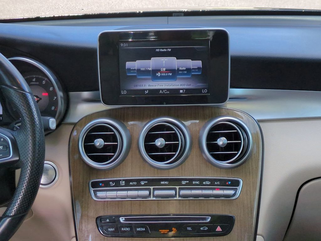 Thumbnail: 2019 Mercedes-Benz GLC - 13
