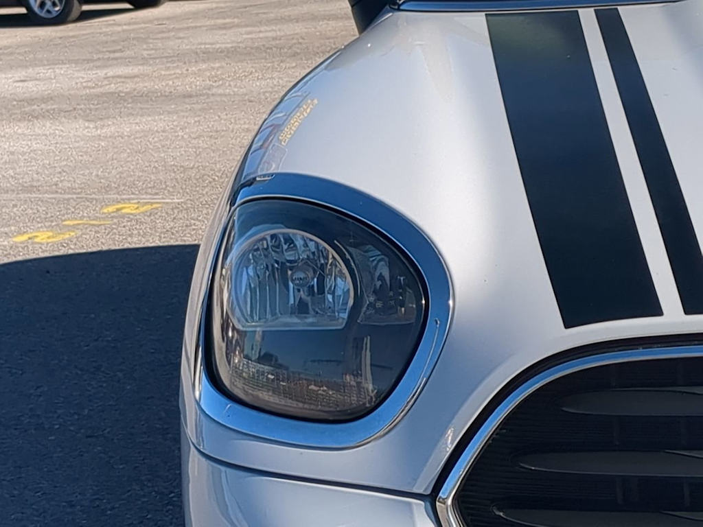 2018 MINI Cooper Countryman Base 18