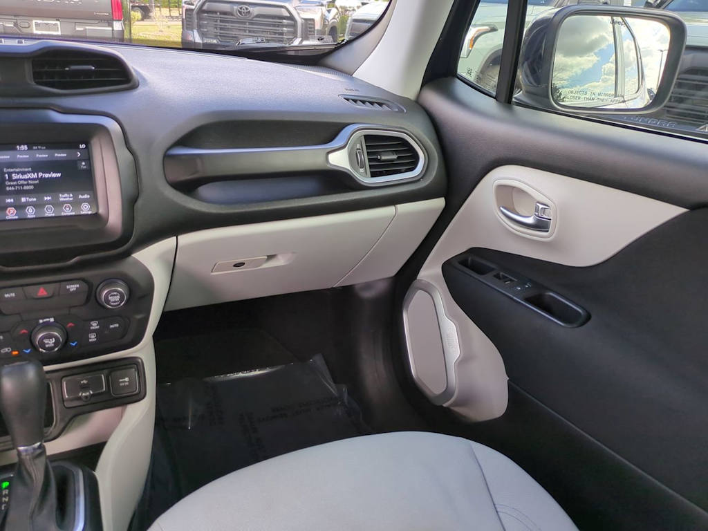 Thumbnail: 2018 Jeep Renegade - 12