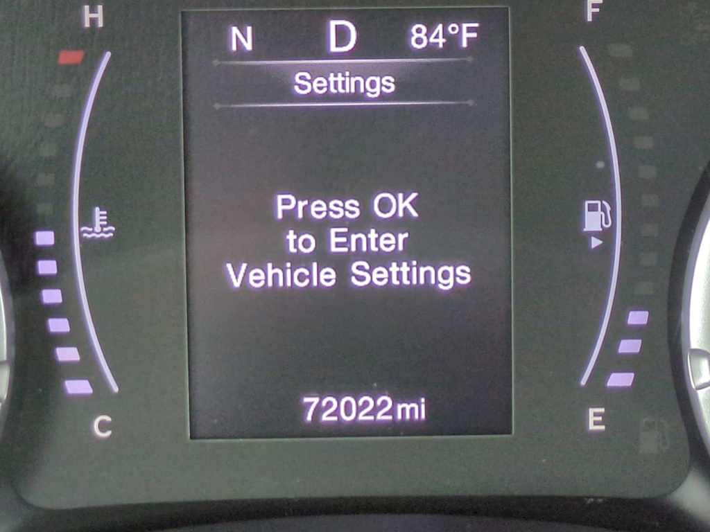 Thumbnail: 2018 Jeep Renegade - 15