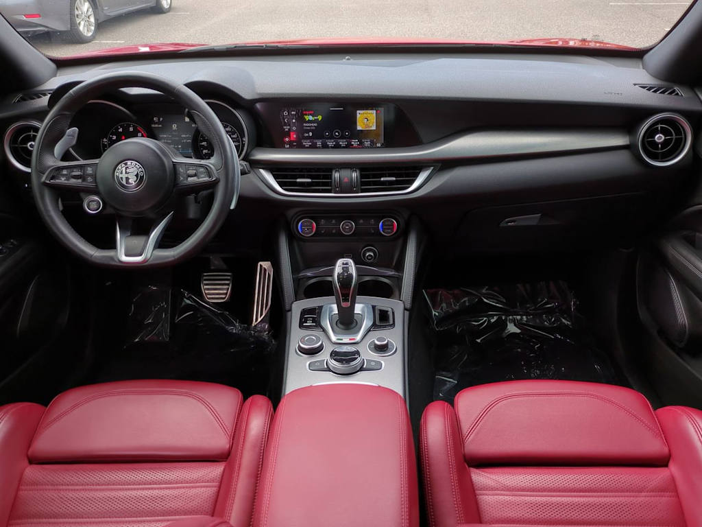 Thumbnail: 2022 Alfa Romeo Stelvio - 2