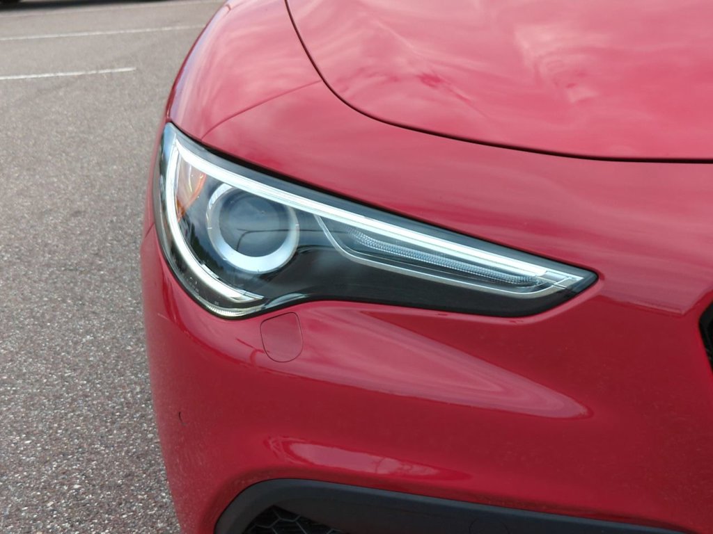 Thumbnail: 2022 Alfa Romeo Stelvio - 19