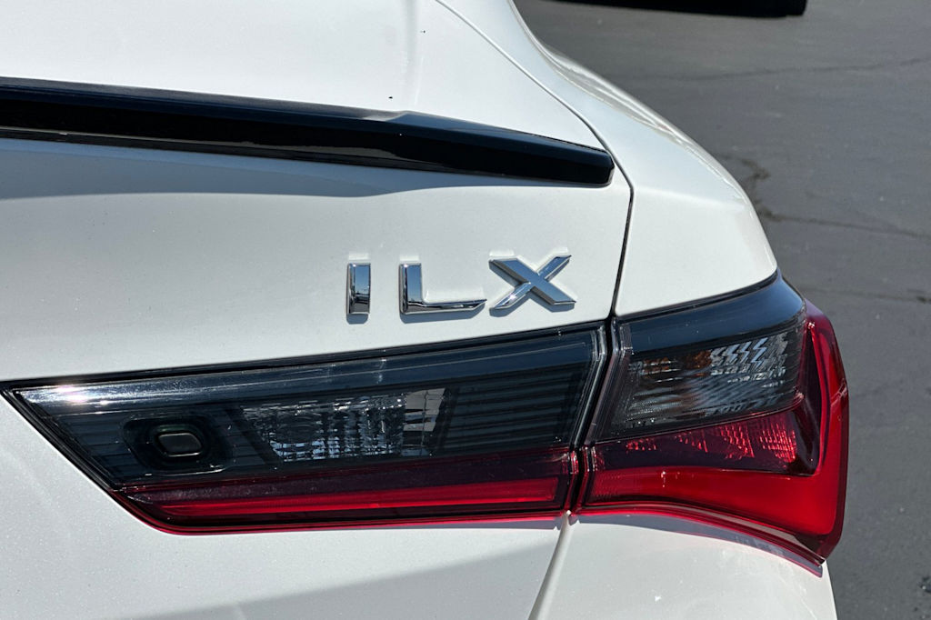 Thumbnail: 2019 Acura ILX - 31