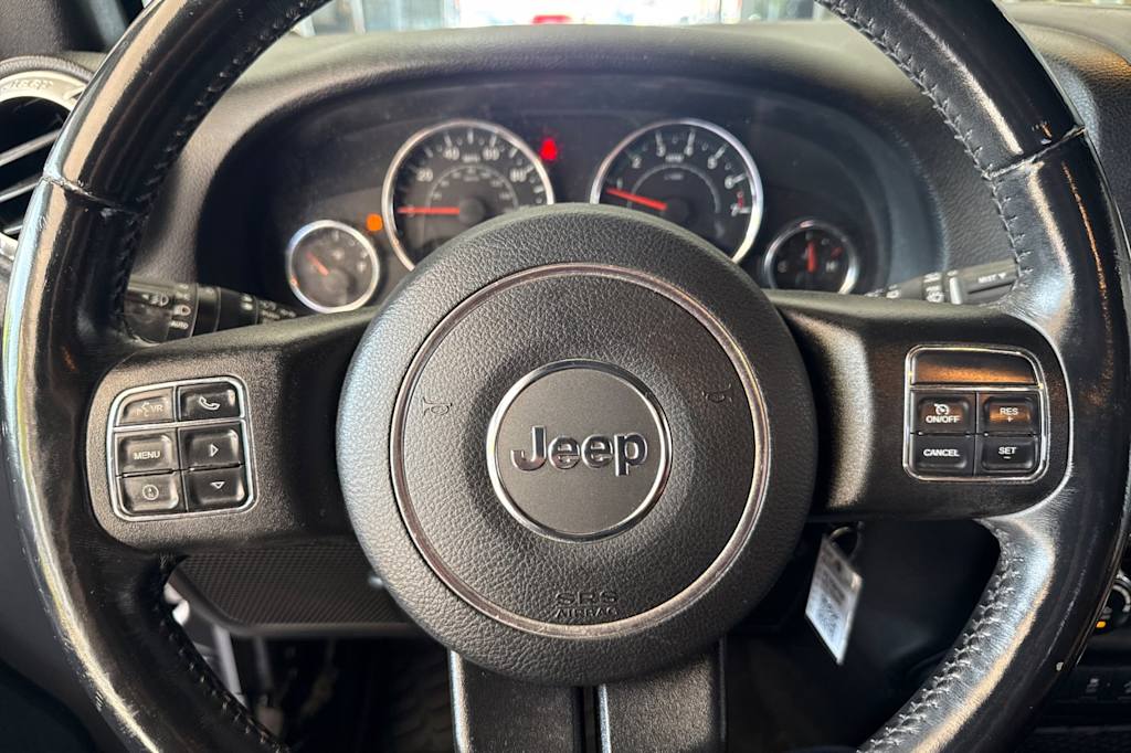 Thumbnail: 2015 Jeep Wrangler - 27