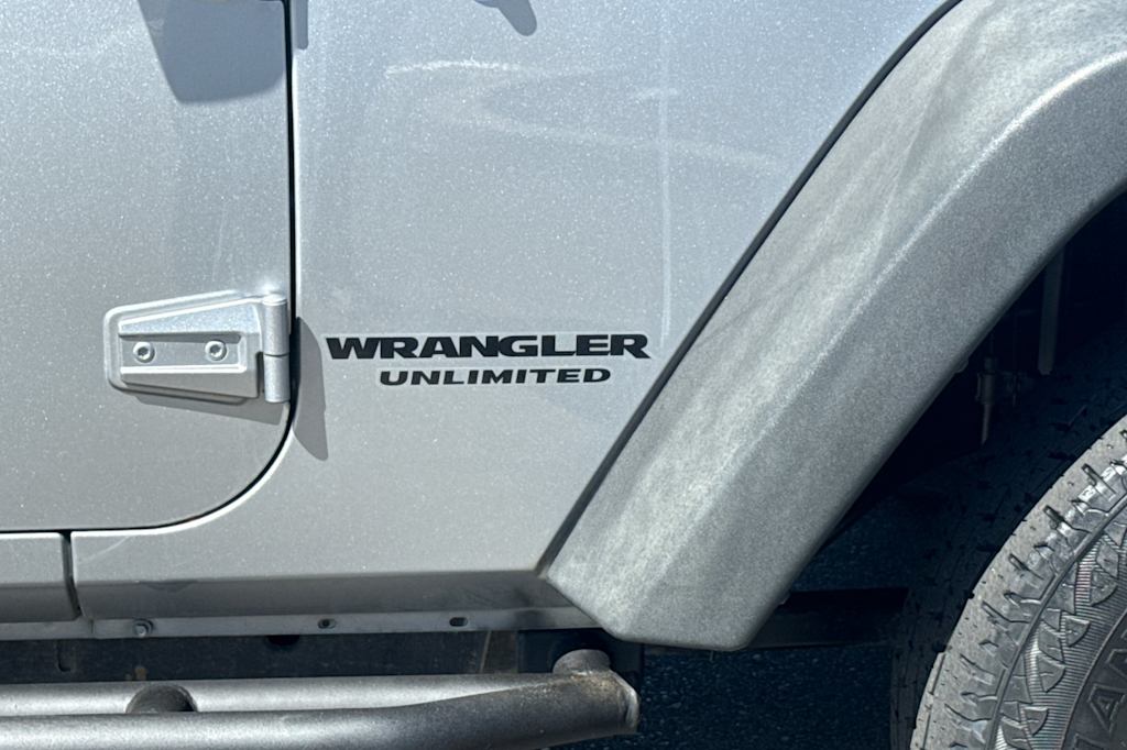 Thumbnail: 2015 Jeep Wrangler - 7