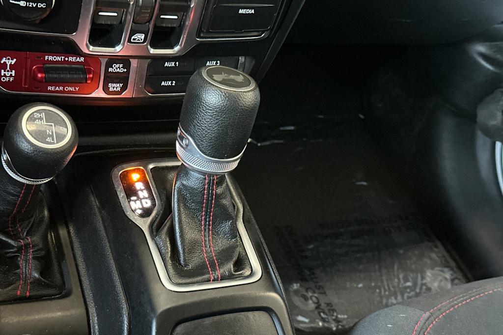 Thumbnail: 2021 Jeep Wrangler - 27