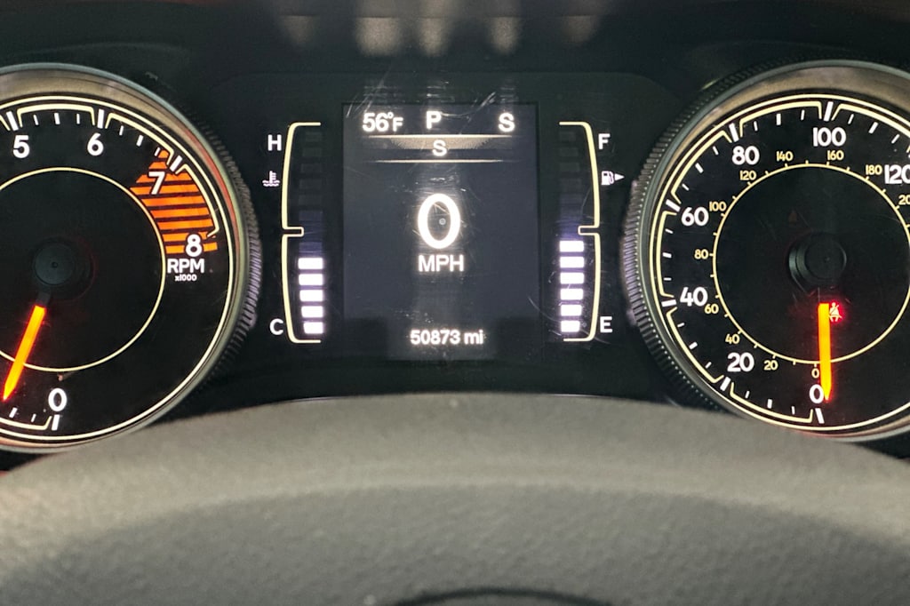 Thumbnail: 2018 Jeep Cherokee - 31