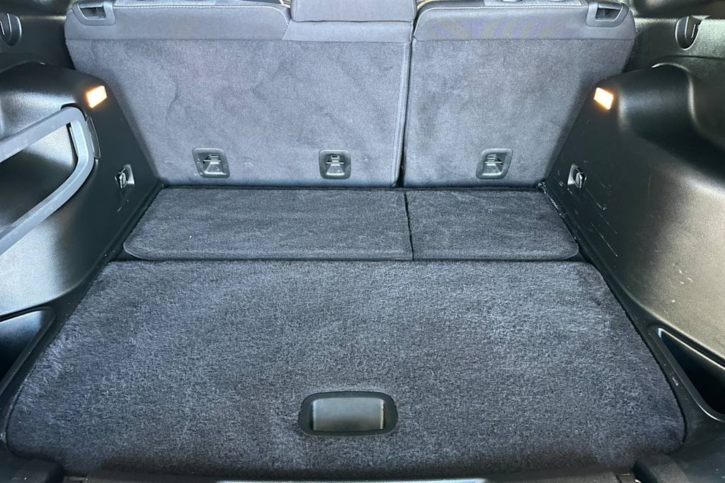 Thumbnail: 2018 Jeep Cherokee - 17