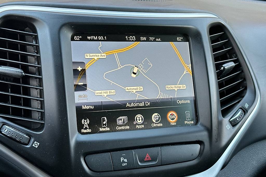 Thumbnail: 2018 Jeep Cherokee - 26