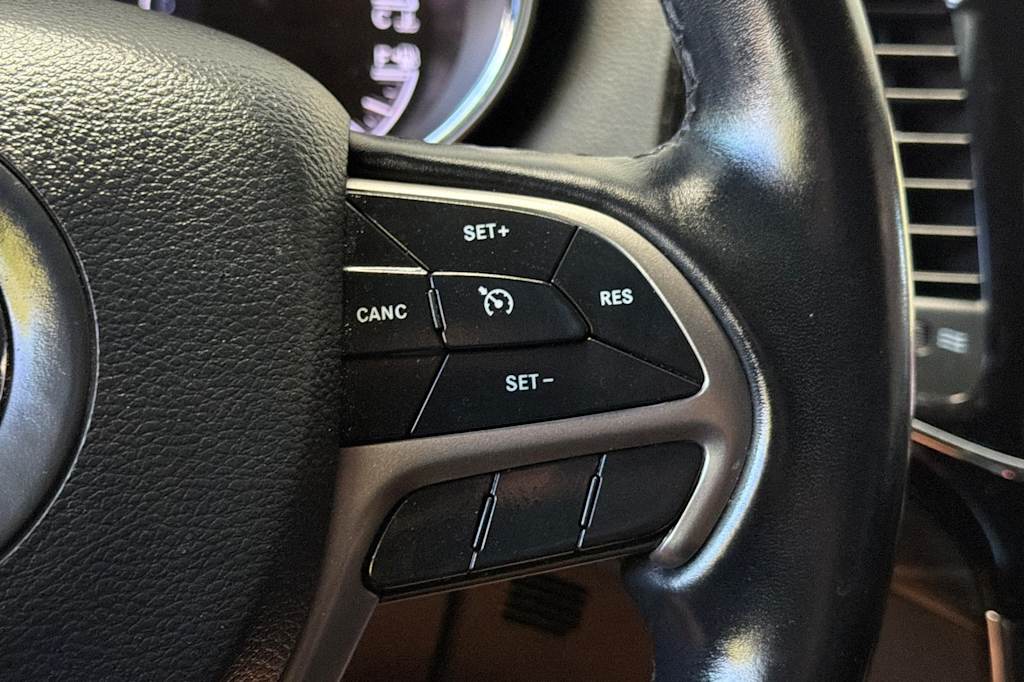 Thumbnail: 2020 Jeep Grand Cherokee - 31