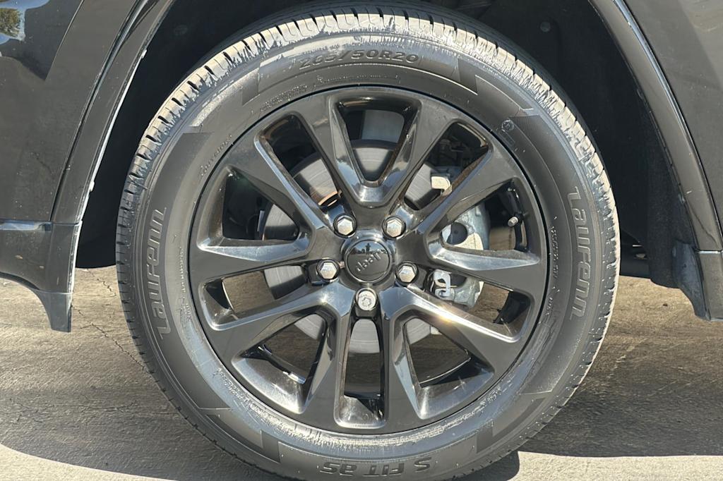 Thumbnail: 2020 Jeep Grand Cherokee - 8