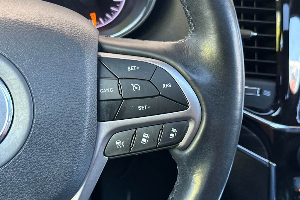 Thumbnail: 2021 Jeep Grand Cherokee - 31