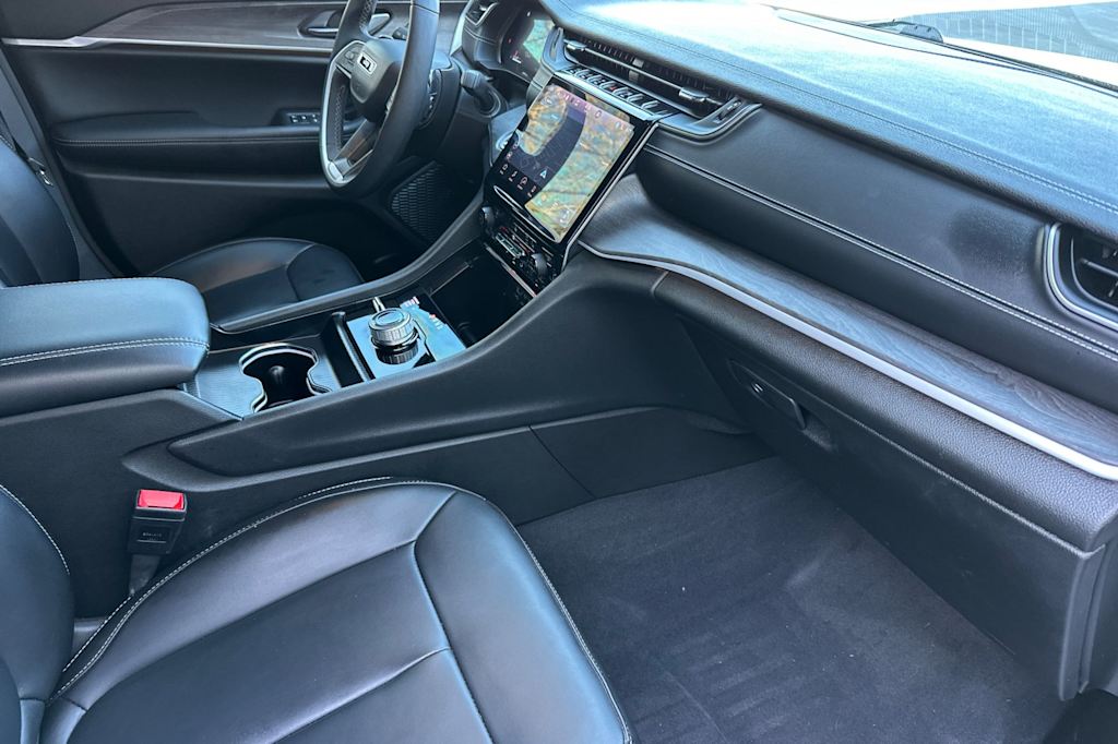 Thumbnail: 2024 Jeep Grand Cherokee - 13
