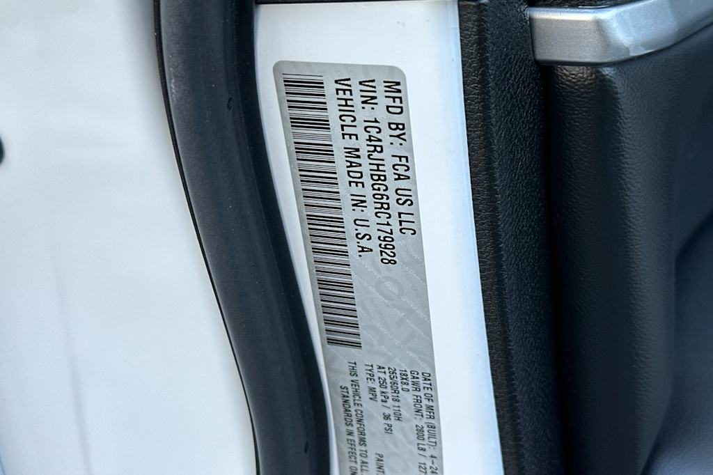 Thumbnail: 2024 Jeep Grand Cherokee - 18