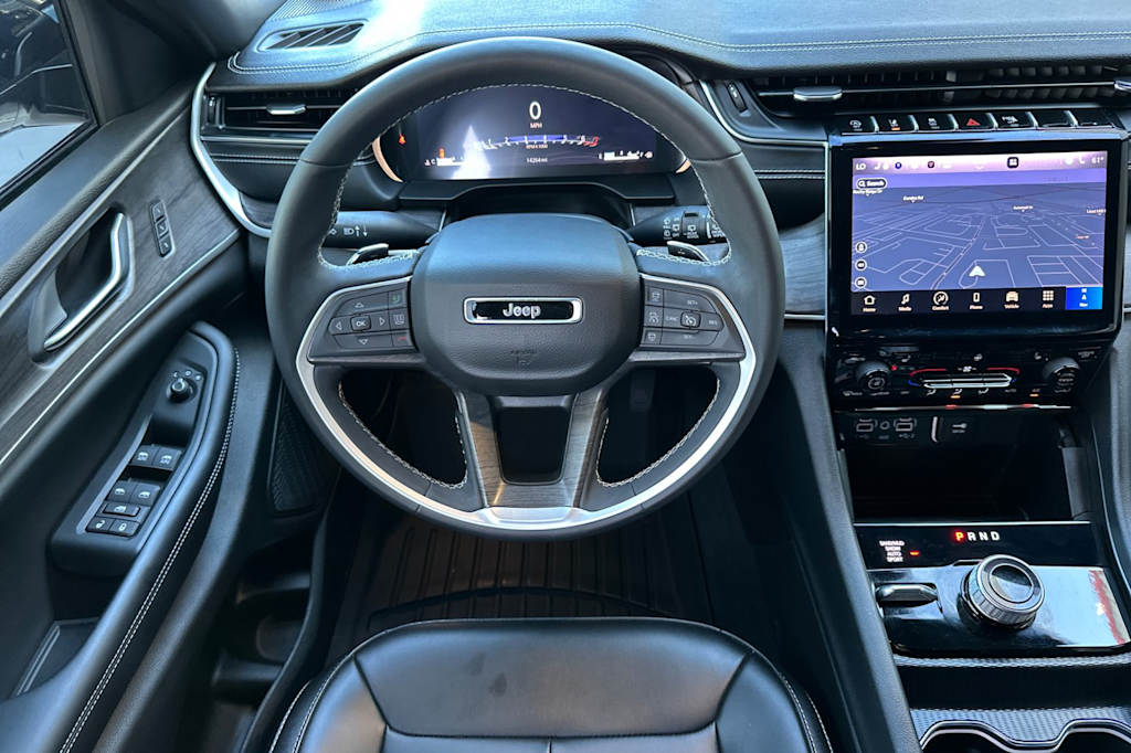 Thumbnail: 2024 Jeep Grand Cherokee - 9