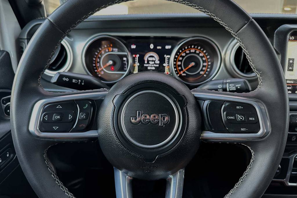 2023 Jeep Gladiator Overland 13