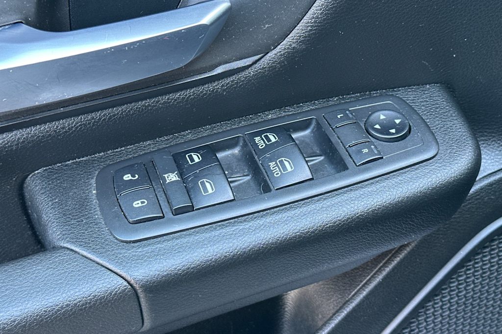 Thumbnail: 2019 RAM 1500 - 20