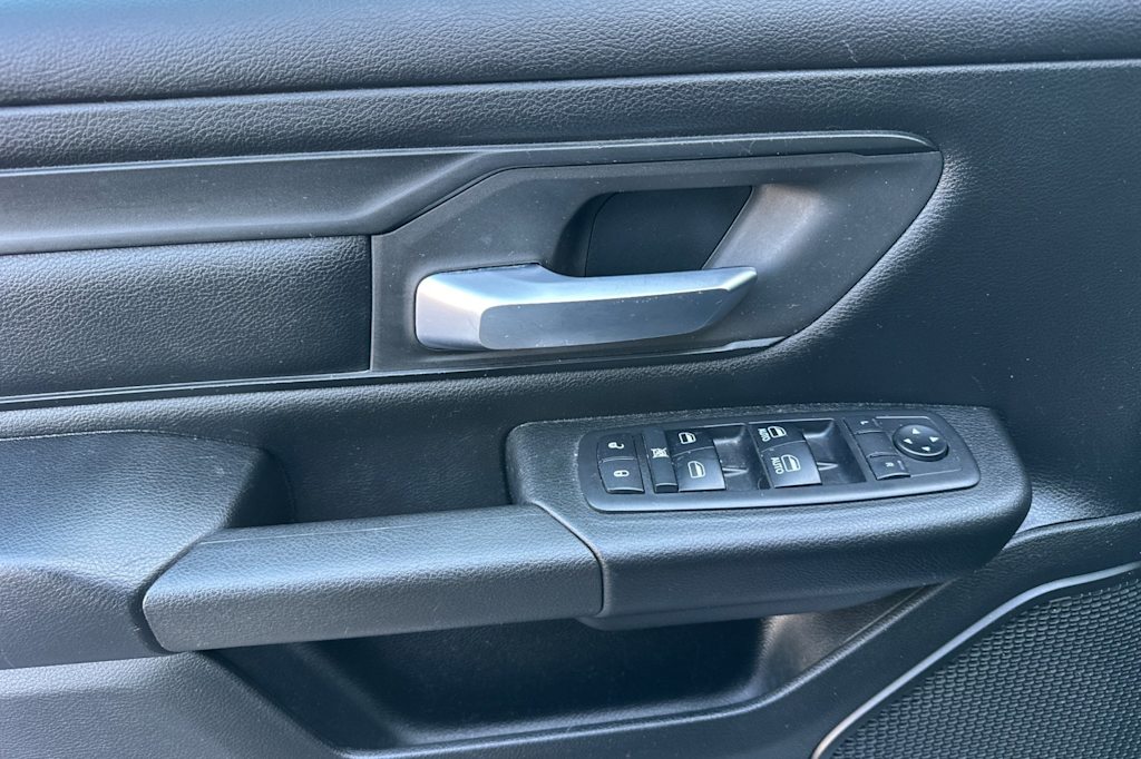 Thumbnail: 2019 RAM 1500 - 19