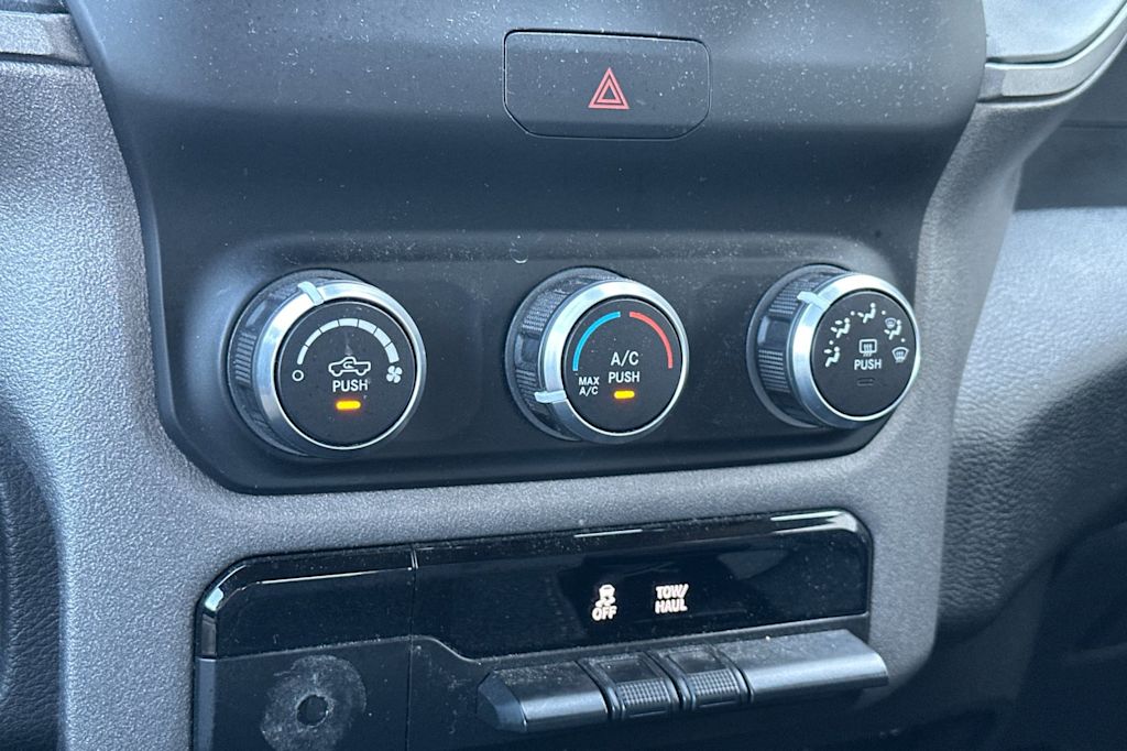 Thumbnail: 2019 RAM 1500 - 25