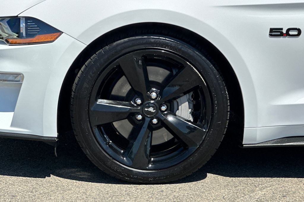 Thumbnail: 2022 Ford Mustang - 7