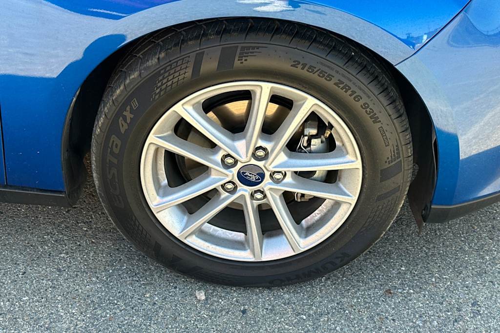 Thumbnail: 2018 Ford Focus - 6
