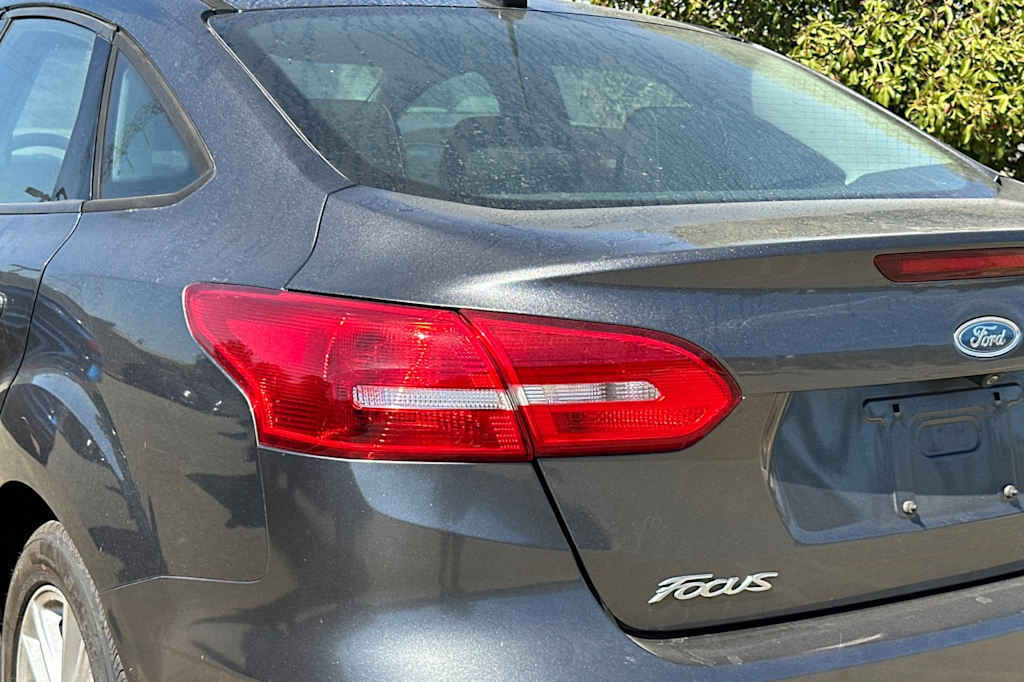Thumbnail: 2018 Ford Focus - 15