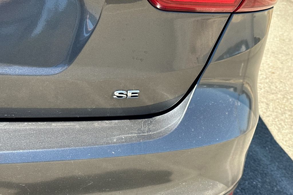 Thumbnail: 2018 Ford Focus - 5