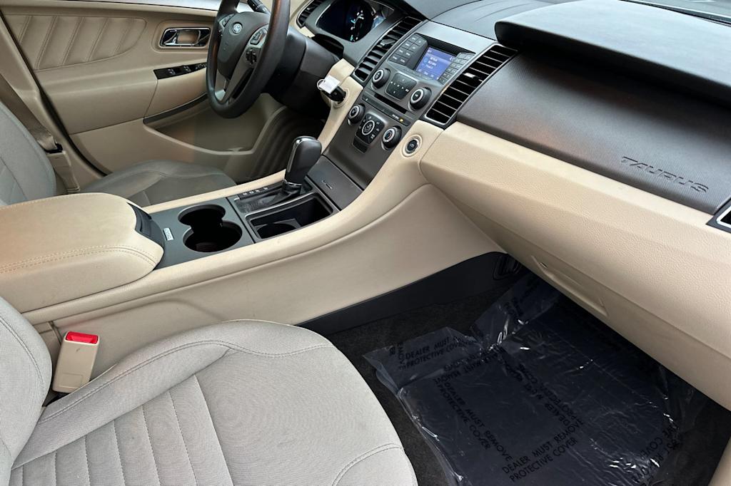 Thumbnail: 2018 Ford Taurus - 13