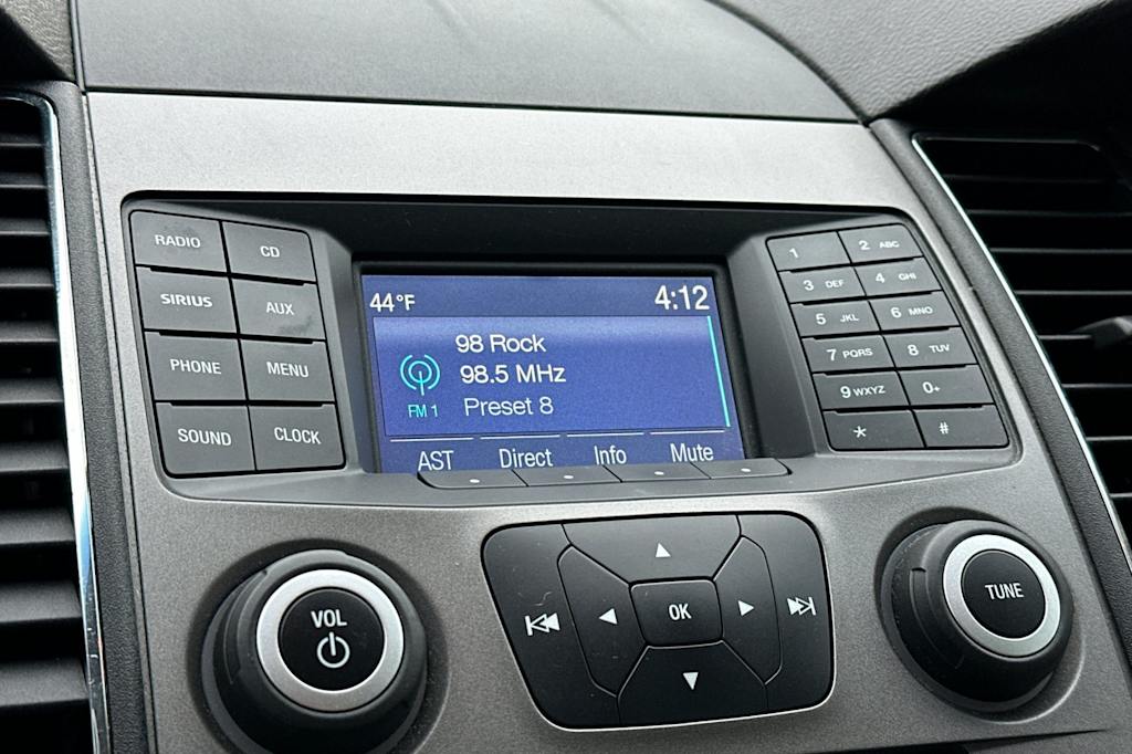 Thumbnail: 2018 Ford Taurus - 14