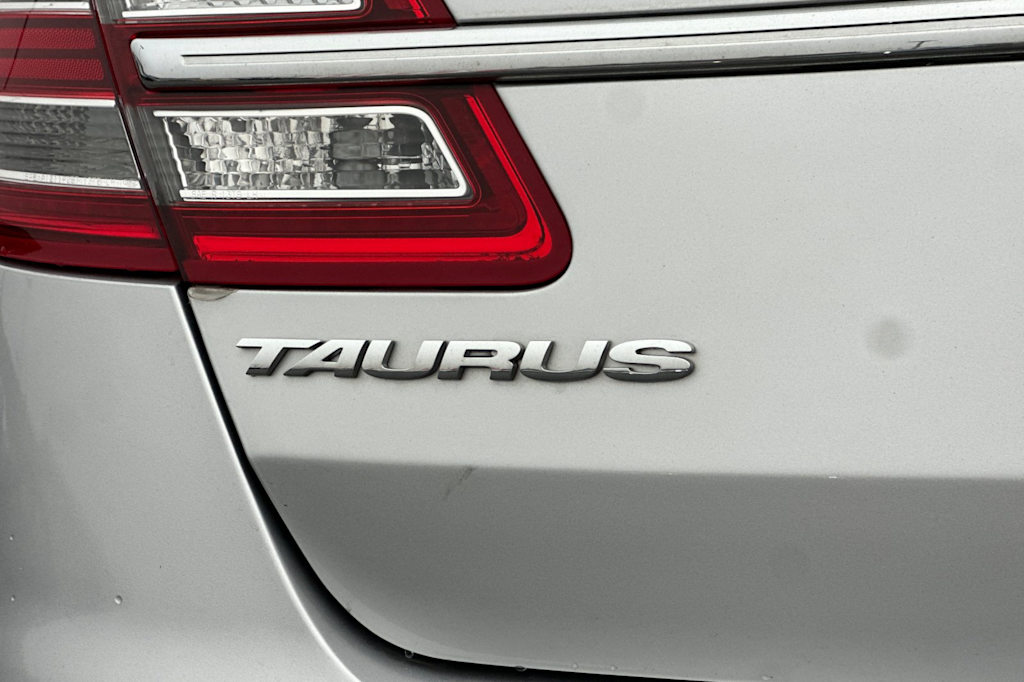 Thumbnail: 2018 Ford Taurus - 7