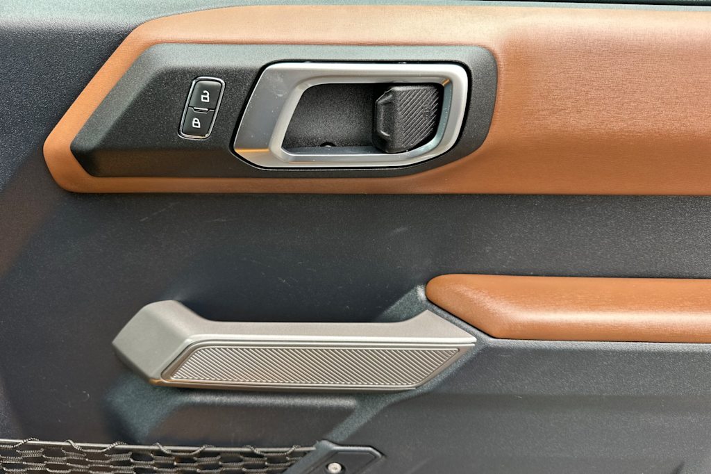 Thumbnail: 2022 Ford Bronco - 24