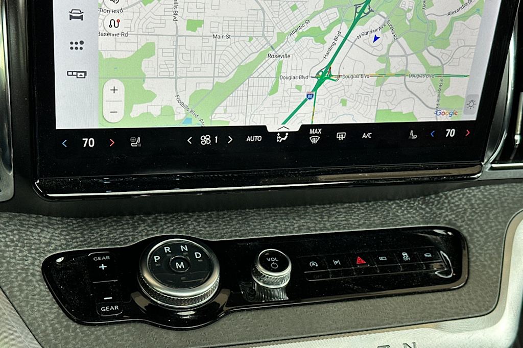 Thumbnail: 2025 Ford Expedition - 27