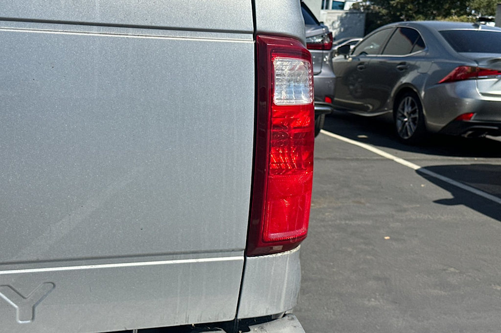 Thumbnail: 2015 Ford F-250 - 17