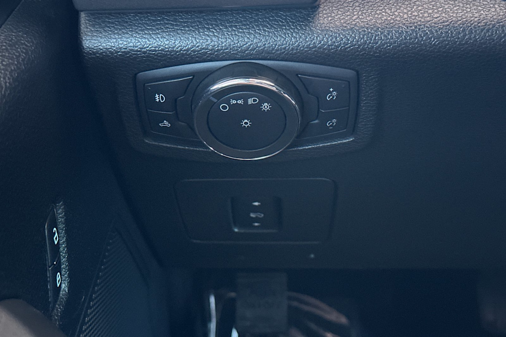 Thumbnail: 2015 Ford F-150 - 30