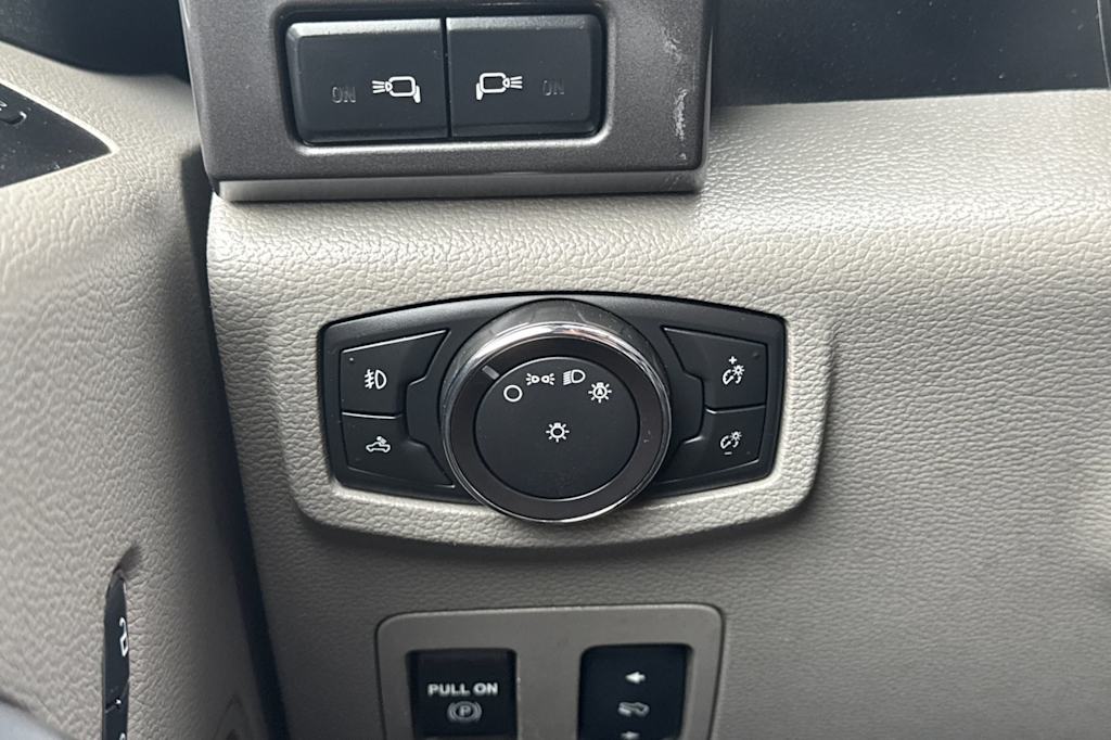 Thumbnail: 2018 Ford F-150 - 30