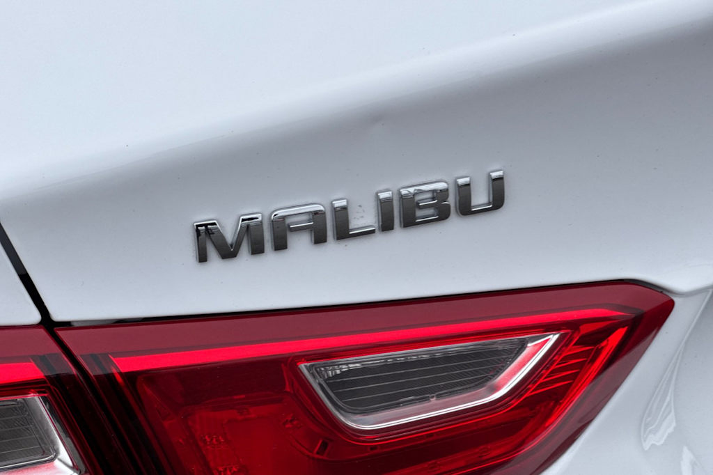 Thumbnail: 2023 Chevrolet Malibu - 7