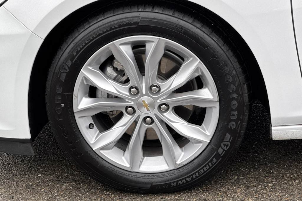 Thumbnail: 2023 Chevrolet Malibu - 8