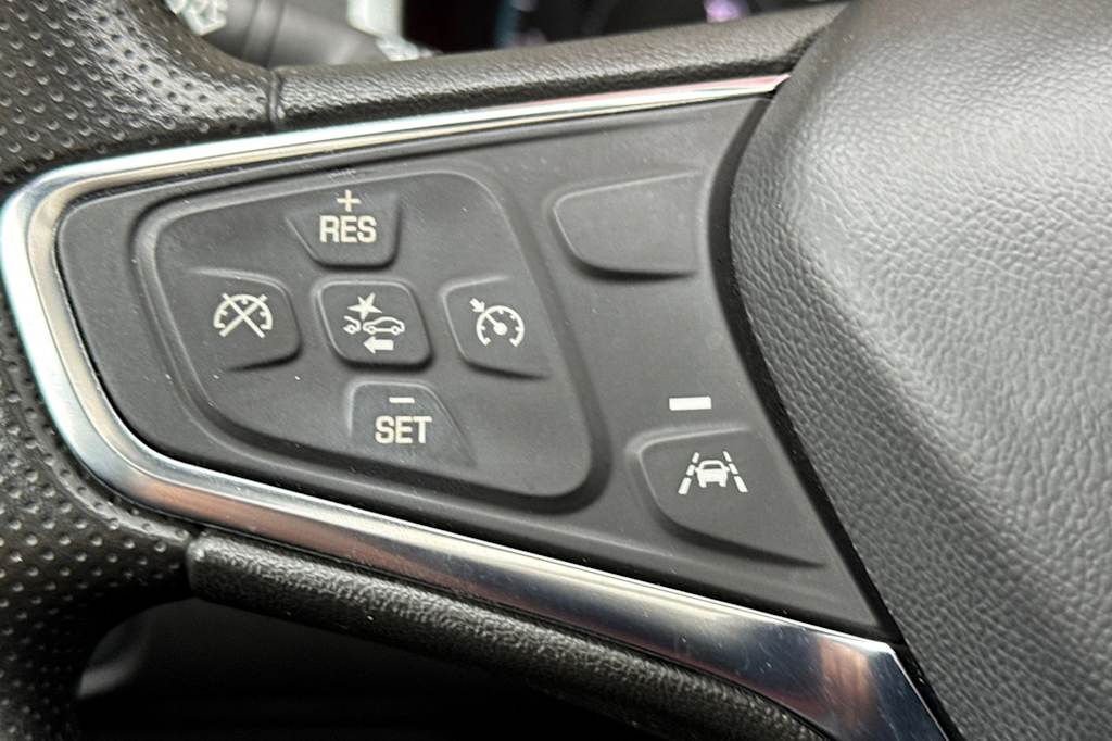 Thumbnail: 2023 Chevrolet Malibu - 29