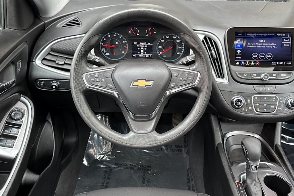 Thumbnail: 2023 Chevrolet Malibu - 11