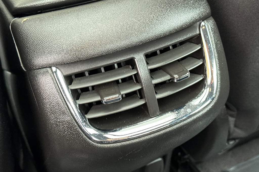 Thumbnail: 2023 Chevrolet Malibu - 22