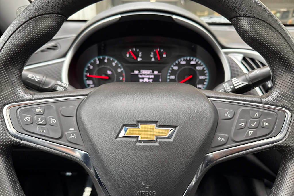 Thumbnail: 2023 Chevrolet Malibu - 28