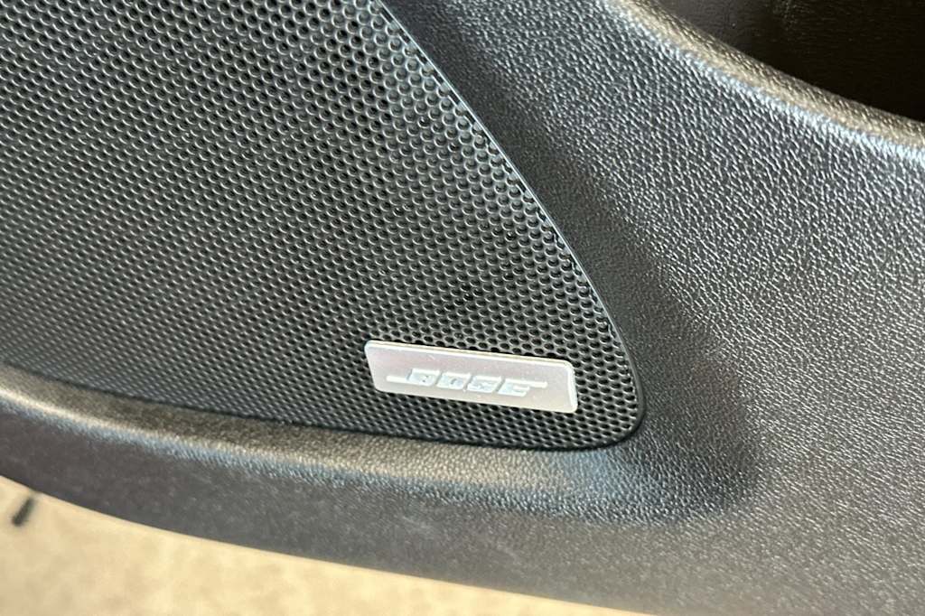 Thumbnail: 2017 Chevrolet Malibu - 7