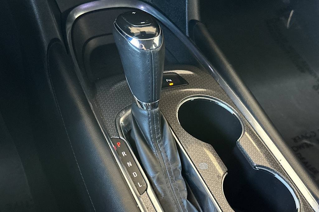 Thumbnail: 2017 Chevrolet Malibu - 14