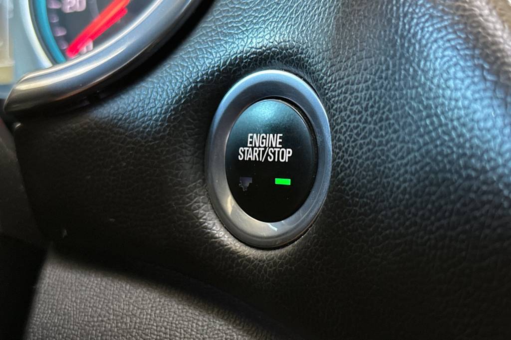 Thumbnail: 2017 Chevrolet Malibu - 28