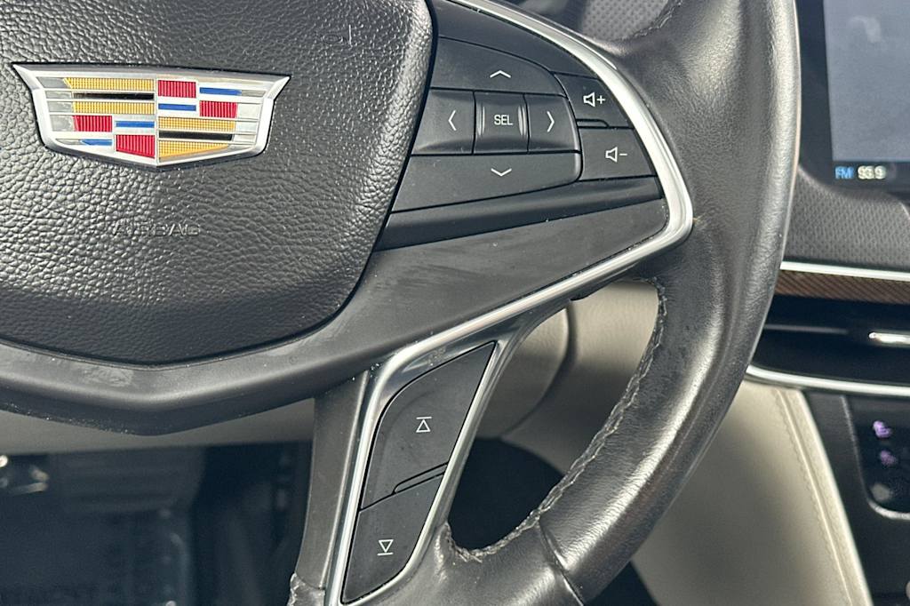 Thumbnail: 2017 Cadillac CT6 - 31