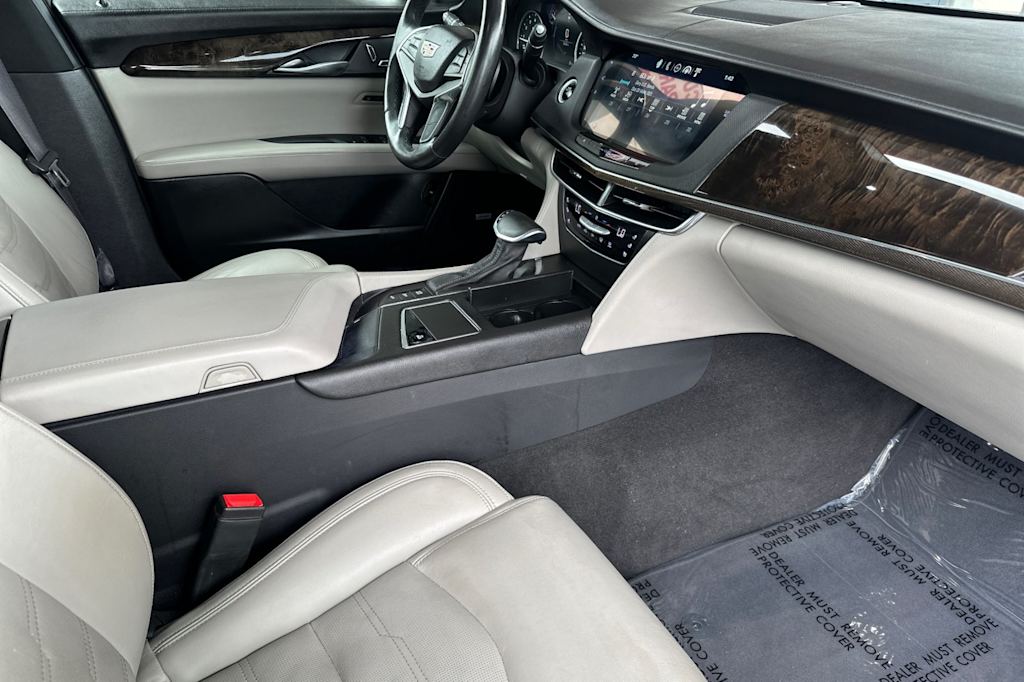 Thumbnail: 2017 Cadillac CT6 - 12