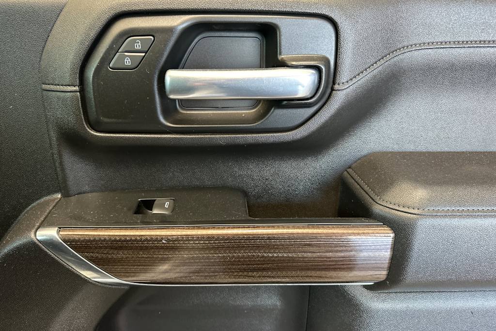 Thumbnail: 2023 Chevrolet Silverado 2500 - 22